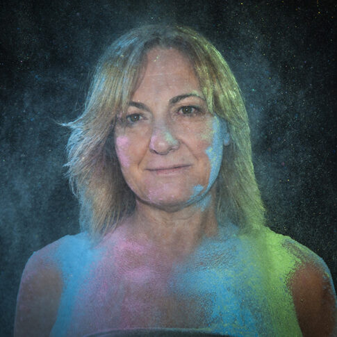flourexplosion effect in artistic portrait by Jenny Liedholm