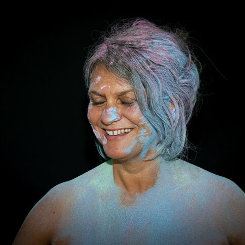 foto esplosivi con farina colorata di Jenny Liedholm