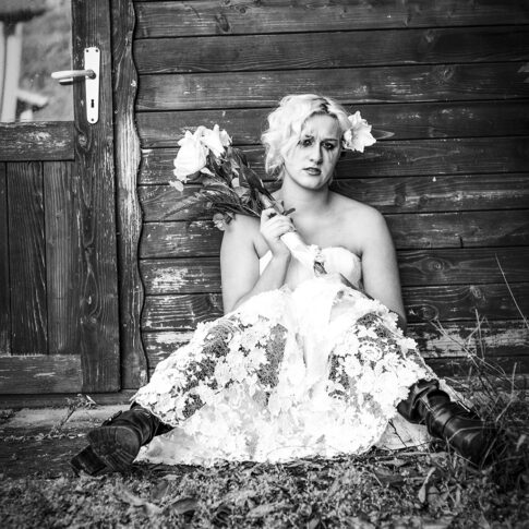The angry bride storytelling portraits by Jenny Liedholm